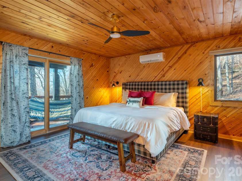 2338 El Miner Drive, Mars Hill, NC 28754.  MLS# CAR4322758, YatesRealty ID 11650. 