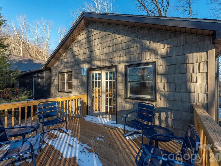 2338 El Miner Drive, Mars Hill, NC 28754.  MLS# CAR4322758, YatesRealty ID 11650. 