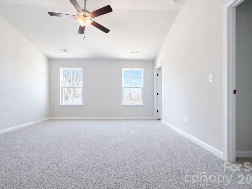 4733 Muskogee Drive, Charlotte, NC 28227.  MLS# CAR4347294, YatesRealty ID 11651. 