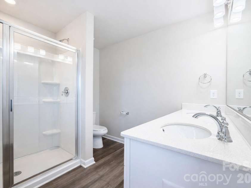 4733 Muskogee Drive, Charlotte, NC 28227.  MLS# CAR4347294, YatesRealty ID 11651. 