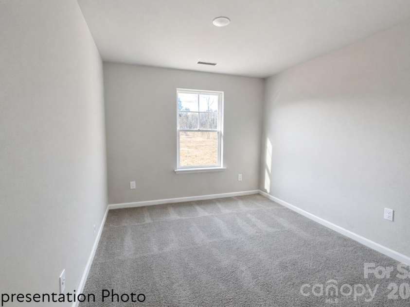 4733 Muskogee Drive, Charlotte, NC 28227.  MLS# CAR4347294, YatesRealty ID 11651. 