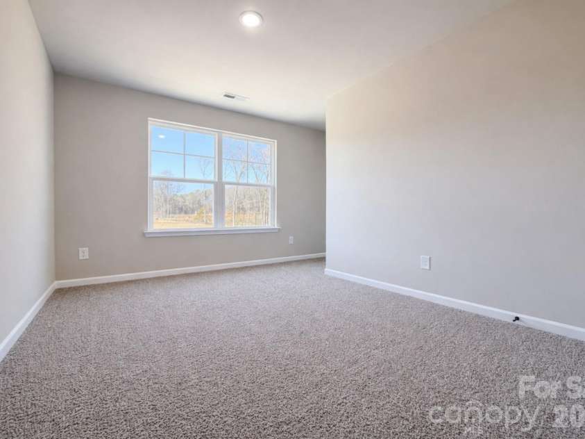 4733 Muskogee Drive, Charlotte, NC 28227.  MLS# CAR4347294, YatesRealty ID 11651. 