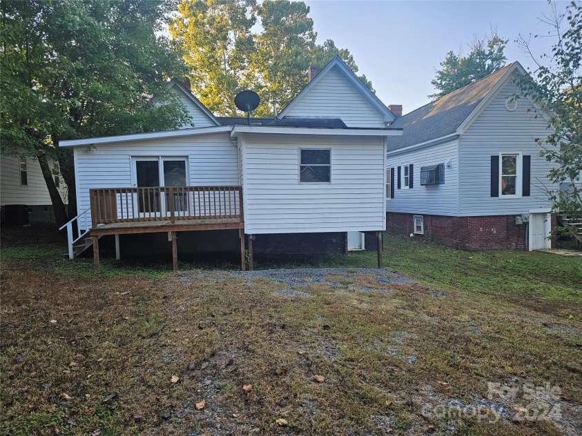 508 Yadkin Avenue, Spencer, NC 28159.  MLS# CAR4191148, YatesRealty ID 11651. 
