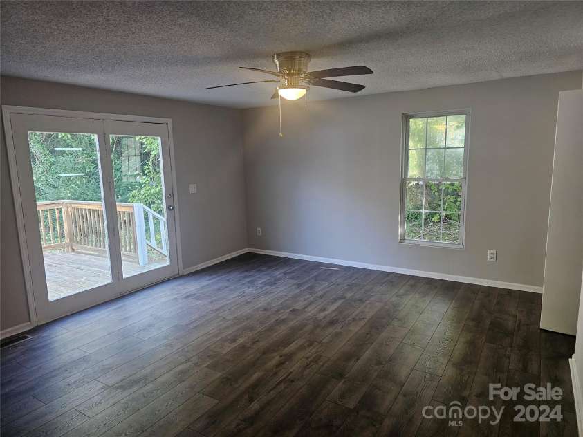 508 Yadkin Avenue, Spencer, NC 28159.  MLS# CAR4191148, YatesRealty ID 11651. 