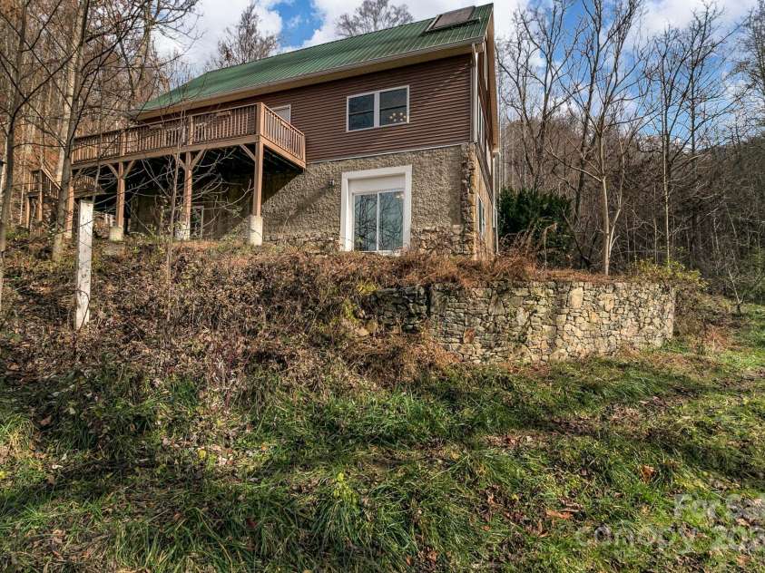 278 Kelses Valley Drive, Mars Hill, NC 28754.  MLS# CAR4204045, YatesRealty ID 11652. 