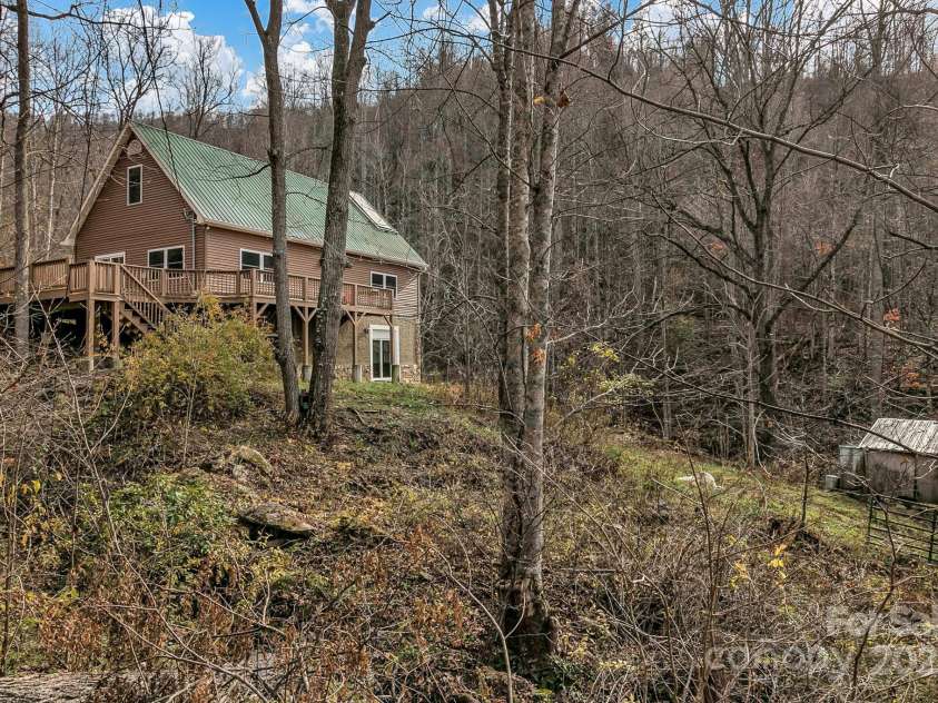 278 Kelses Valley Drive, Mars Hill, NC 28754.  MLS# CAR4204045, YatesRealty ID 11652. 