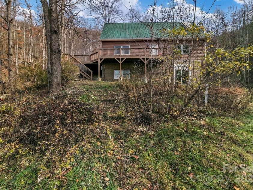 278 Kelses Valley Drive, Mars Hill, NC 28754.  MLS# CAR4204045, YatesRealty ID 11652. 