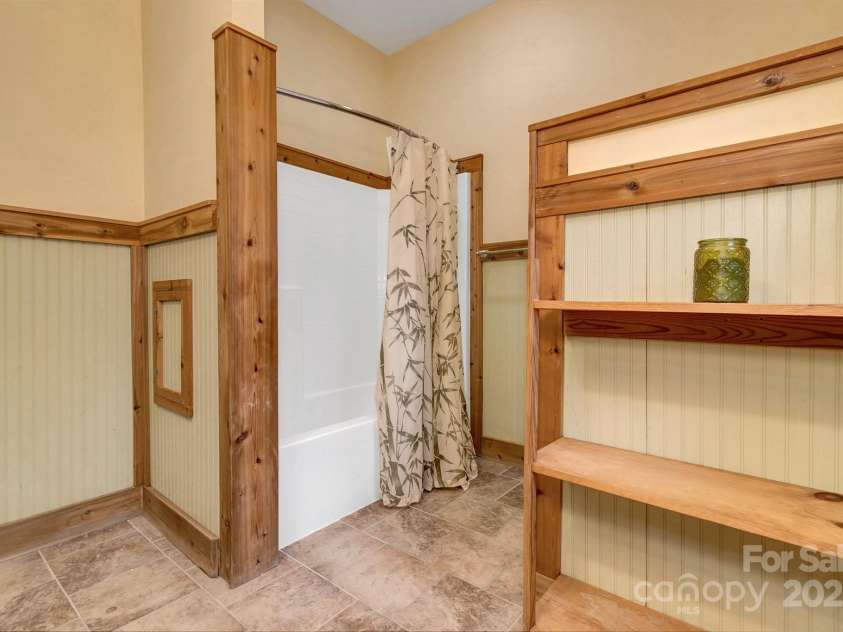 278 Kelses Valley Drive, Mars Hill, NC 28754.  MLS# CAR4204045, YatesRealty ID 11652. 