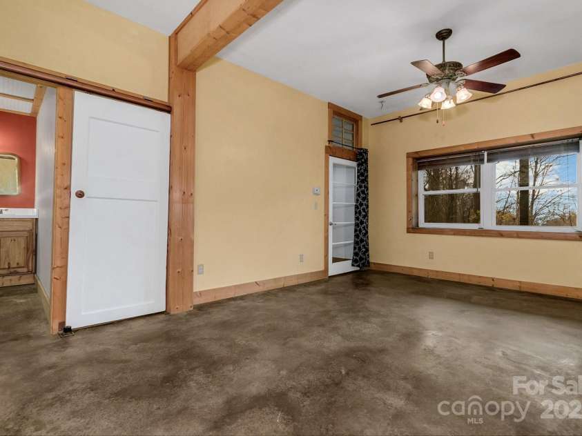 278 Kelses Valley Drive, Mars Hill, NC 28754.  MLS# CAR4204045, YatesRealty ID 11652. 