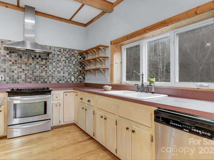 278 Kelses Valley Drive, Mars Hill, NC 28754.  MLS# CAR4204045, YatesRealty ID 11652. 