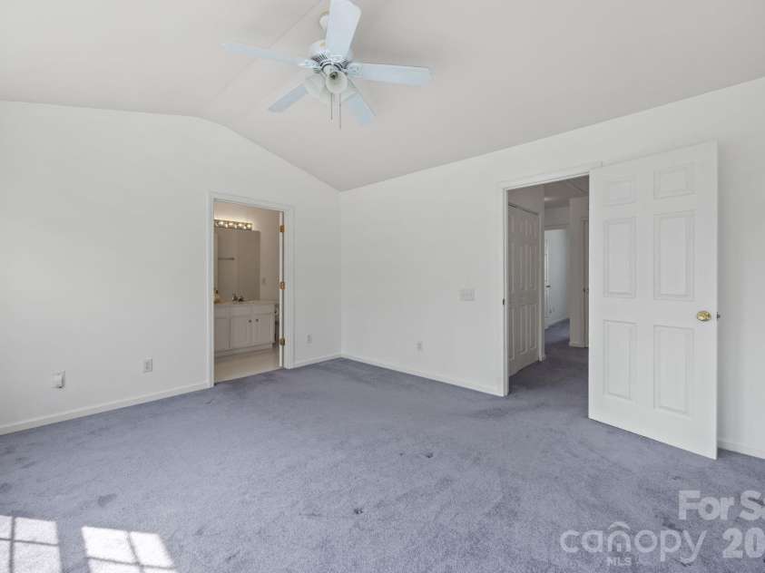 3228 Mannington Drive, Charlotte, NC 28270.  MLS# CAR4363224, YatesRealty ID 11652. 
