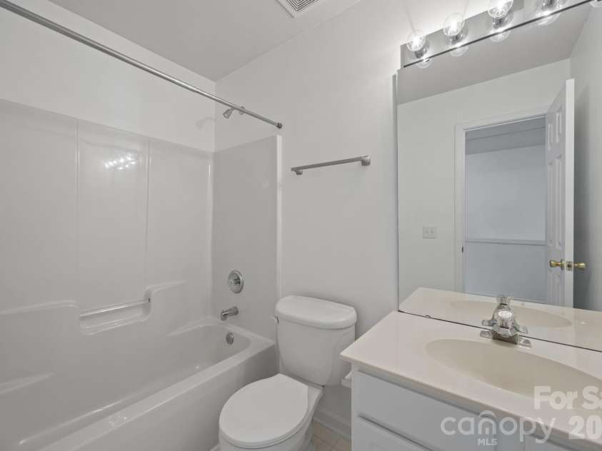 3228 Mannington Drive, Charlotte, NC 28270.  MLS# CAR4363224, YatesRealty ID 11652. 