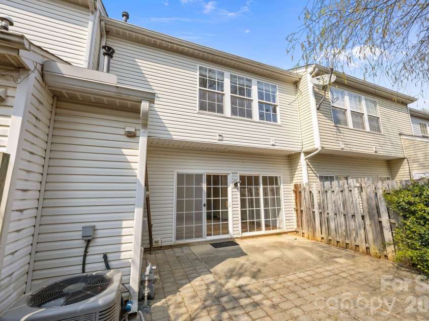 3228 Mannington Drive, Charlotte, NC 28270.  MLS# CAR4363224, YatesRealty ID 11652. 