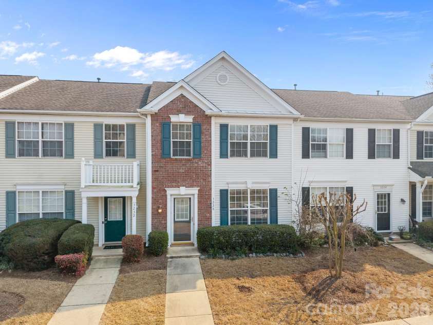 3228 Mannington Drive, Charlotte, NC 28270.  MLS# CAR4363224, YatesRealty ID 11652. 