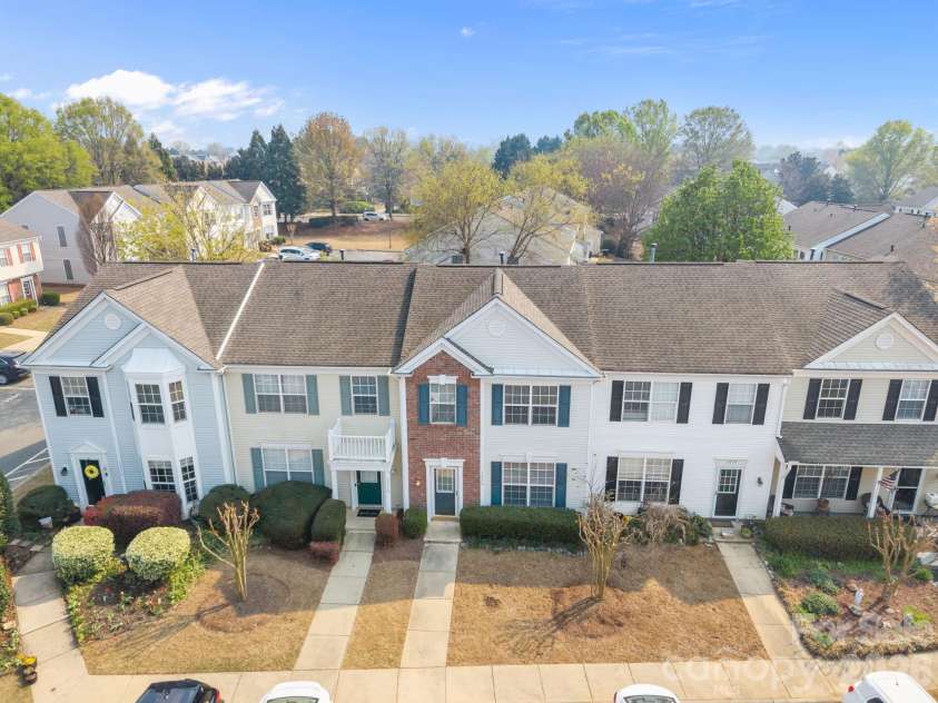 3228 Mannington Drive, Charlotte, NC 28270.  MLS# CAR4363224, YatesRealty ID 11652. 