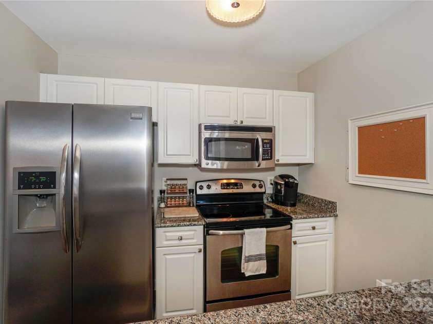 107 Pier 33 Drive, Mooresville, NC 28117.  MLS# CAR4226749, YatesRealty ID 11654. 