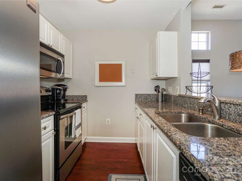 107 Pier 33 Drive, Mooresville, NC 28117.  MLS# CAR4226749, YatesRealty ID 11654. 