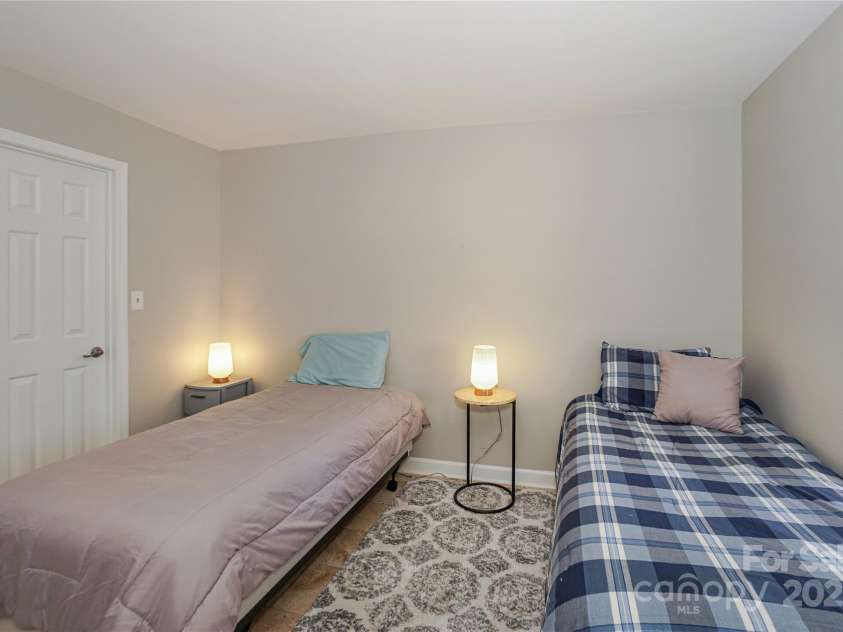 107 Pier 33 Drive, Mooresville, NC 28117.  MLS# CAR4226749, YatesRealty ID 11654. 