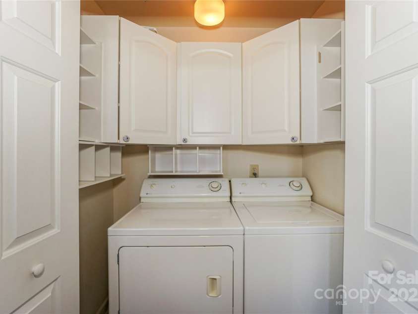 107 Pier 33 Drive, Mooresville, NC 28117.  MLS# CAR4226749, YatesRealty ID 11654. 