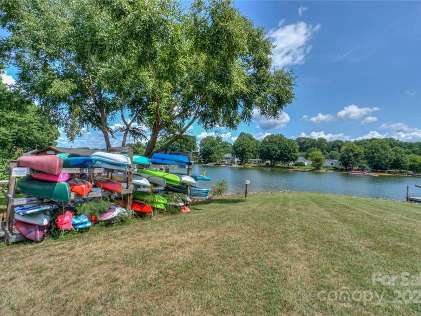 107 Pier 33 Drive, Mooresville, NC 28117.  MLS# CAR4226749, YatesRealty ID 11654. 
