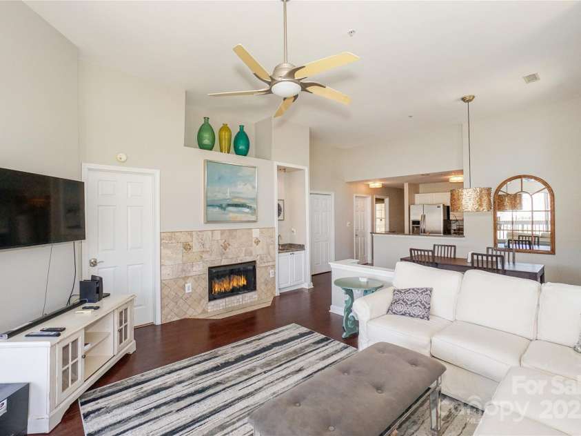 107 Pier 33 Drive, Mooresville, NC 28117.  MLS# CAR4226749, YatesRealty ID 11654. 