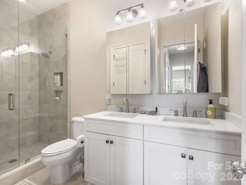 2964 Selwyn Avenue, Charlotte, NC 28209.  MLS# CAR4366905, YatesRealty ID 11654. Primary Bathroom