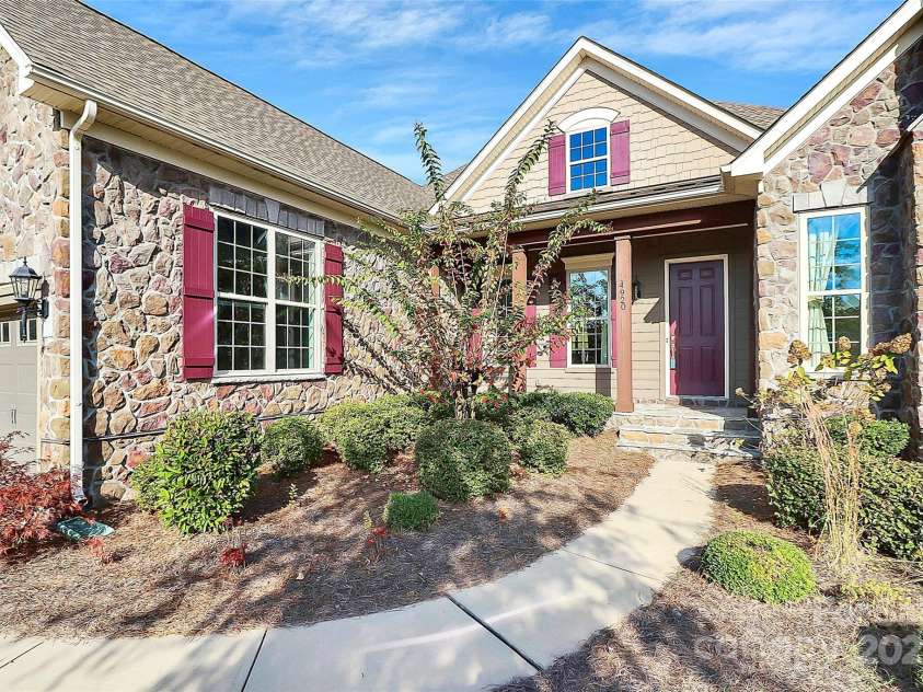 14920 High Bluff Court, Charlotte, NC 28278.  MLS# CAR4305018, YatesRealty ID 11655. 