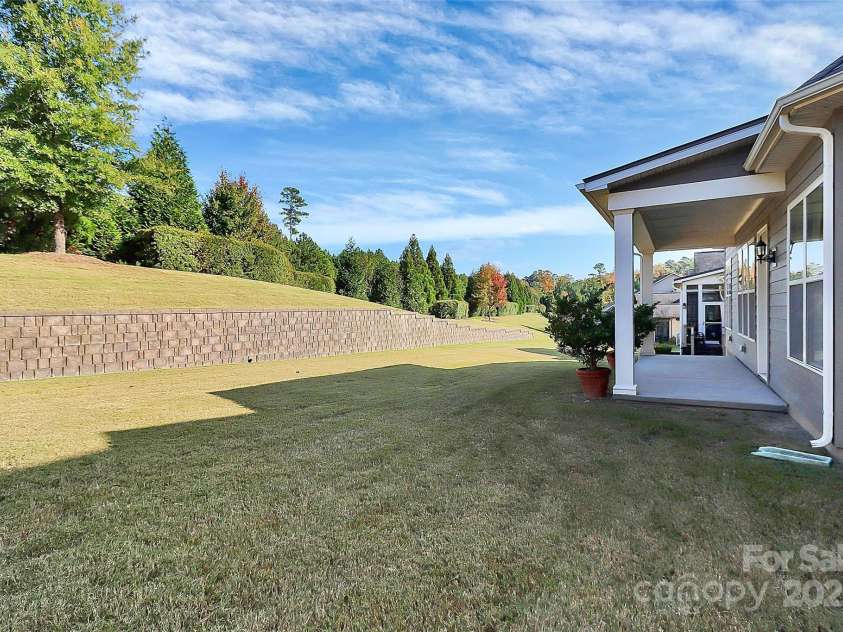 14920 High Bluff Court, Charlotte, NC 28278.  MLS# CAR4305018, YatesRealty ID 11655. 