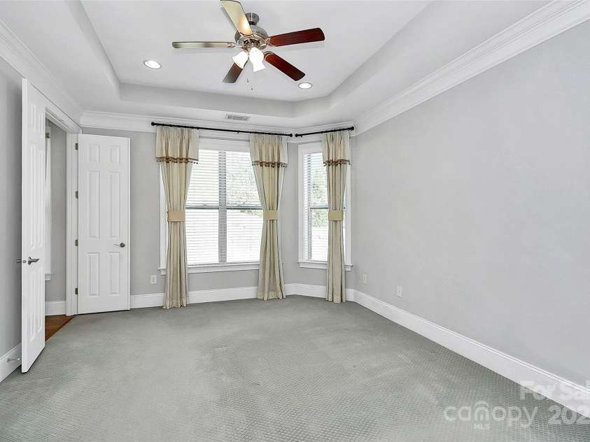 14920 High Bluff Court, Charlotte, NC 28278.  MLS# CAR4305018, YatesRealty ID 11655. 
