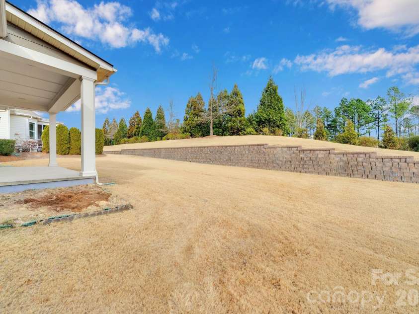 14920 High Bluff Court, Charlotte, NC 28278.  MLS# CAR4336917, YatesRealty ID 11655. 