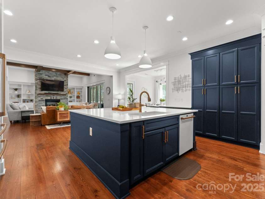 7322 Bay Ridge Drive, Denver, NC 28037.  MLS# CAR4238271, YatesRealty ID 11656. 