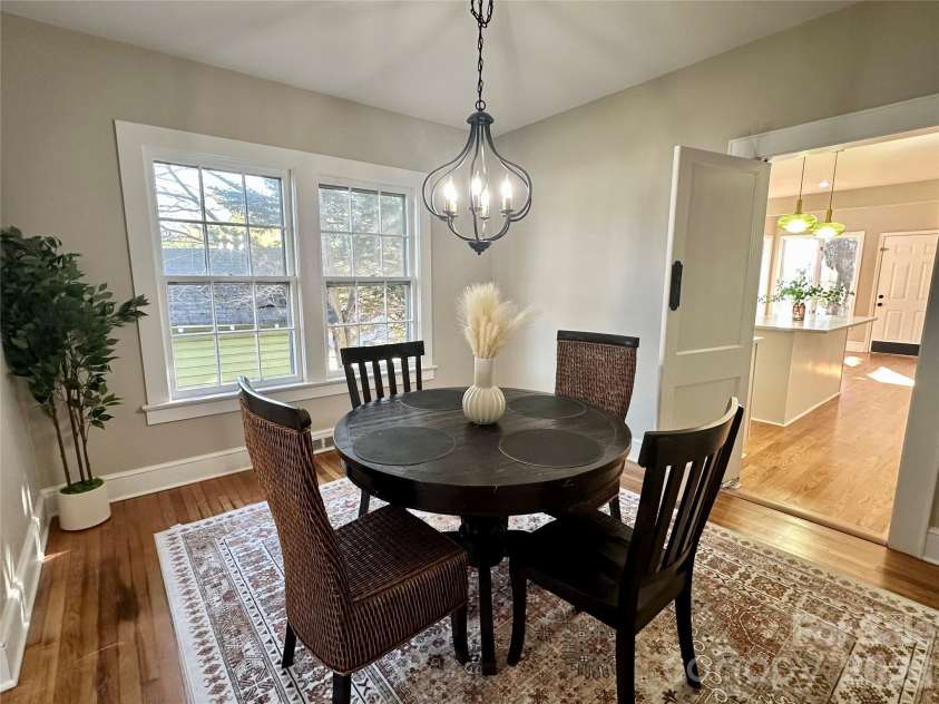 317 8th Street, Hickory, NC 28601.  MLS# CAR4361363, YatesRealty ID 11658. Dining Room between kitchen and living room