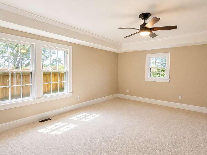 317 8th Street, Hickory, NC 28601.  MLS# CAR4361363, YatesRealty ID 11658. Primary Suite