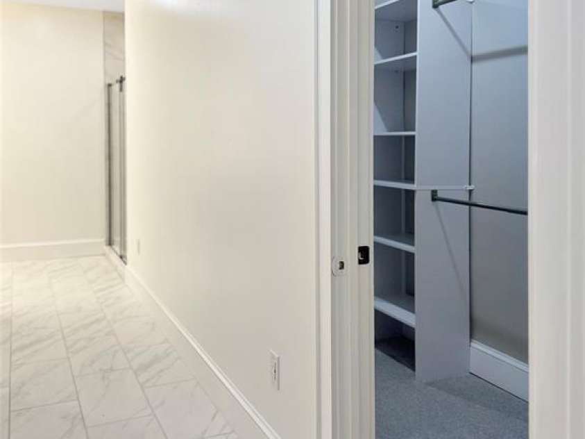 317 8th Street, Hickory, NC 28601.  MLS# CAR4361363, YatesRealty ID 11658. Primary Suite: large closet