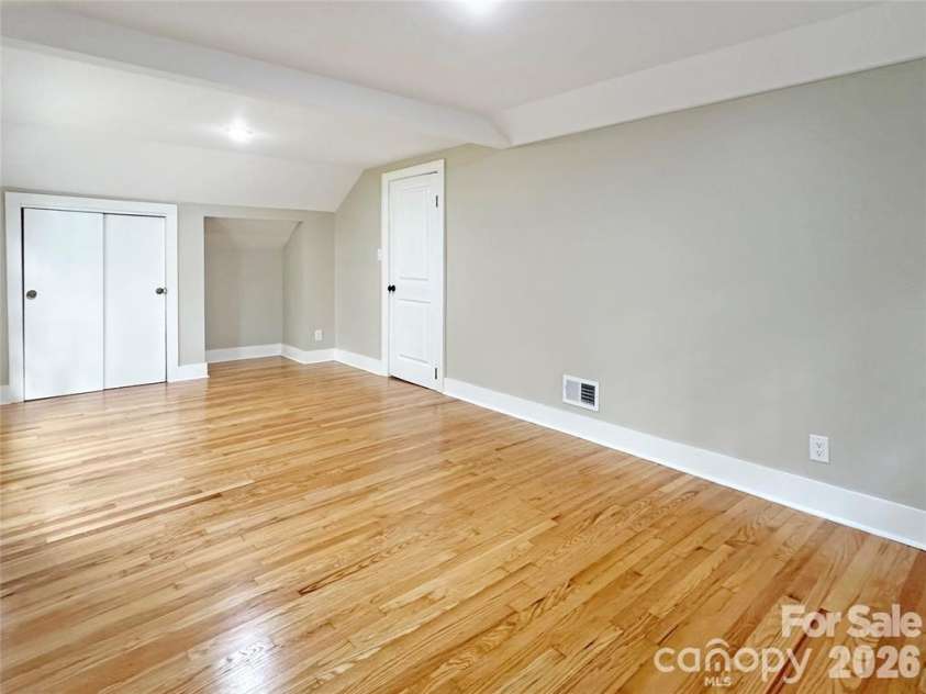 317 8th Street, Hickory, NC 28601.  MLS# CAR4361363, YatesRealty ID 11658. Upper level room 1