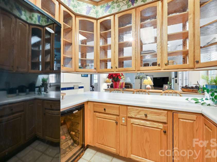 2 Ruffed Grouse Drive, Weaverville, NC 28787.  MLS# CAR4330226, YatesRealty ID 11659. 