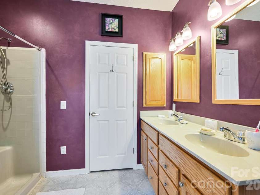 2 Ruffed Grouse Drive, Weaverville, NC 28787.  MLS# CAR4330226, YatesRealty ID 11659. 