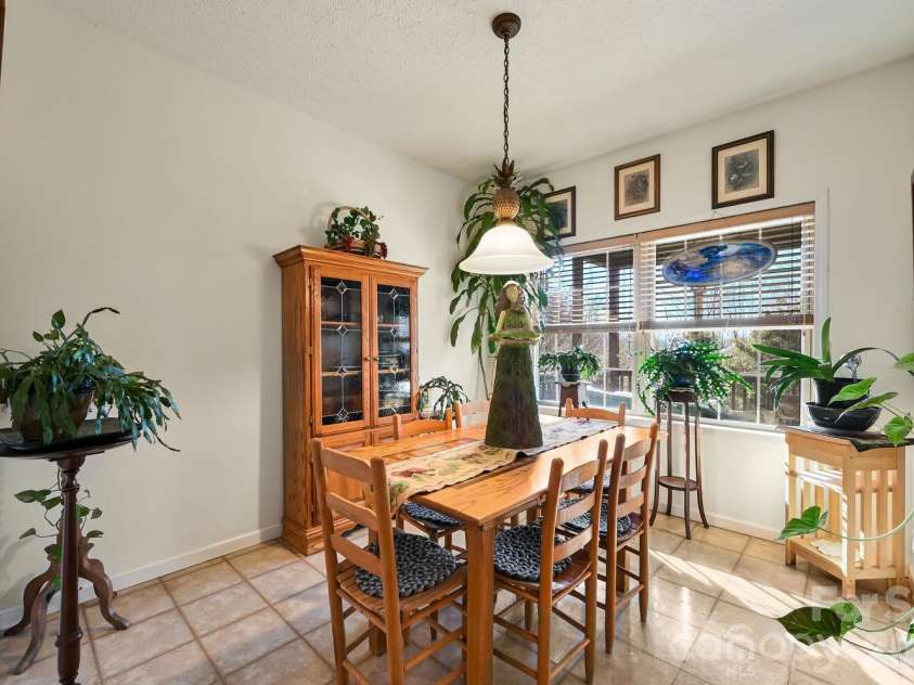 2 Ruffed Grouse Drive, Weaverville, NC 28787.  MLS# CAR4330226, YatesRealty ID 11659. Dining room