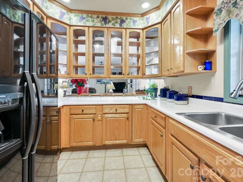 2 Ruffed Grouse Drive, Weaverville, NC 28787.  MLS# CAR4330226, YatesRealty ID 11659. Kitchen open to living area