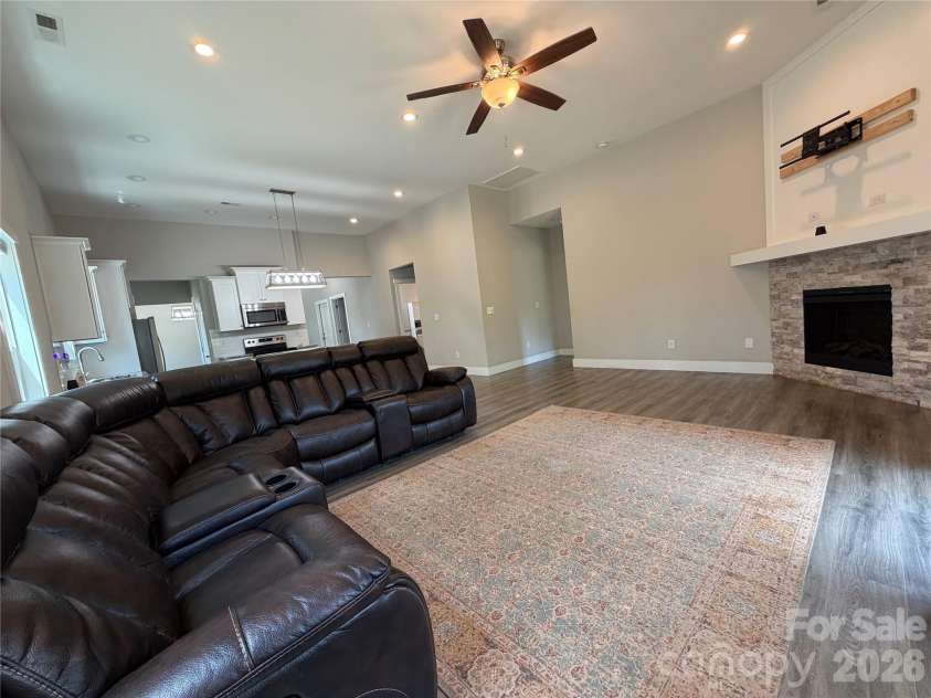 1473 Pleasant School Road, Gaffney, SC 29341.  MLS# CAR4341316, YatesRealty ID 1166. 