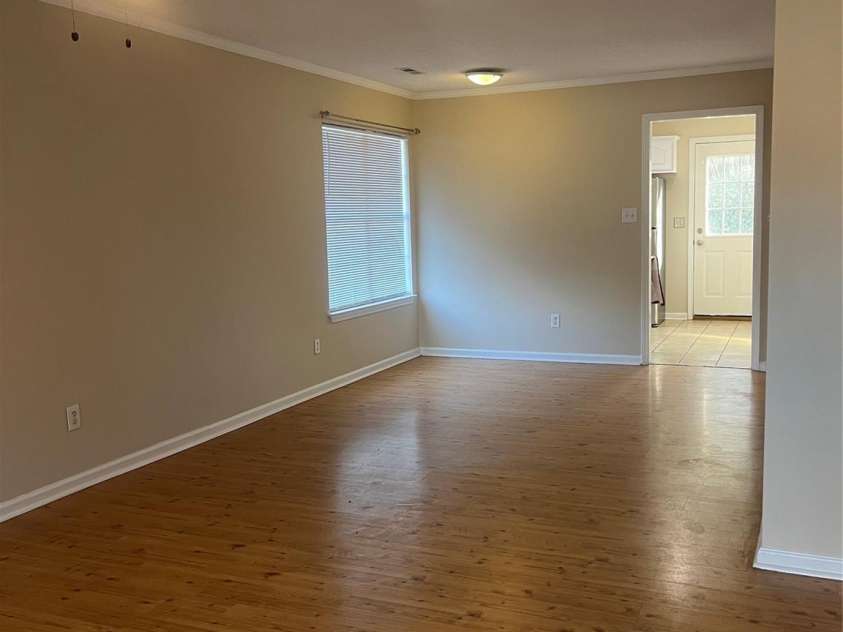 314 Tylers Way, Fort Mill, SC 29715.  MLS# CAR4344754, YatesRealty ID 11661. Open floor family room and dining area