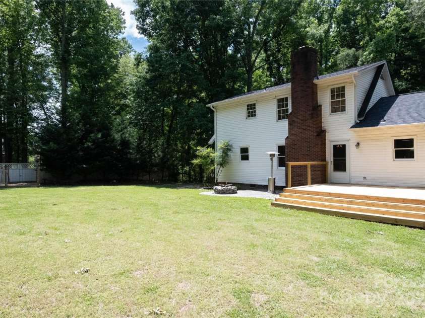 432 Partridge Place, York, SC 29745.  MLS# CAR4250327, YatesRealty ID 11661. 