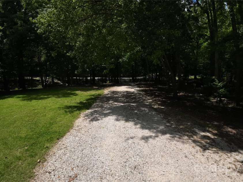 432 Partridge Place, York, SC 29745.  MLS# CAR4250327, YatesRealty ID 11661. 