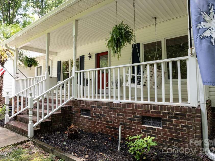 432 Partridge Place, York, SC 29745.  MLS# CAR4250327, YatesRealty ID 11661. 