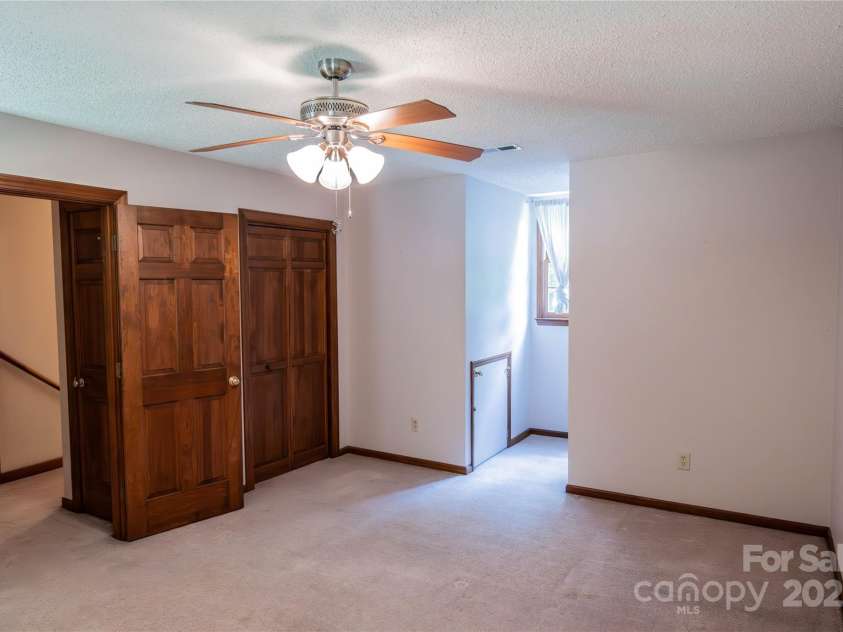 432 Partridge Place, York, SC 29745.  MLS# CAR4250327, YatesRealty ID 11661. Bedroom