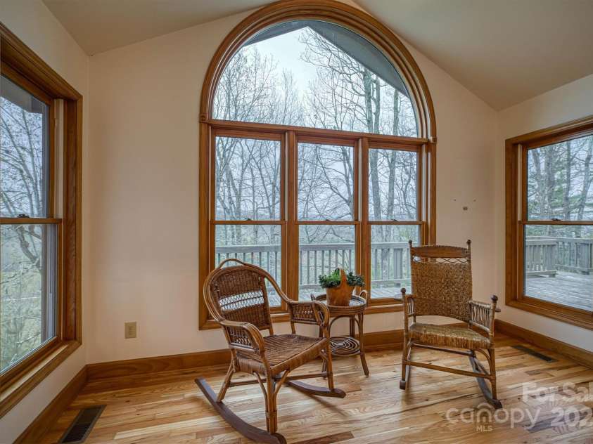 1521 Old Jonas Ridge Road, Newland, NC 28657.  MLS# CAR4253918, YatesRealty ID 11663. 