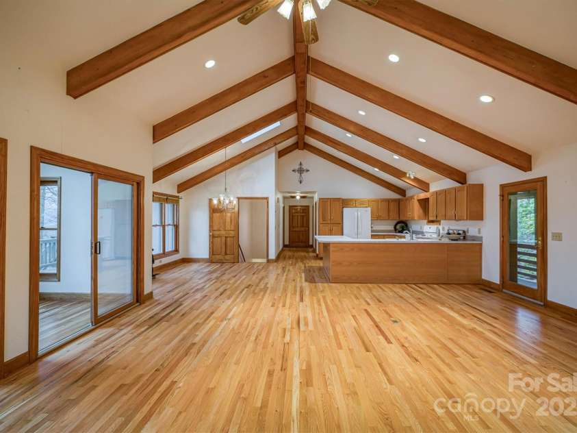 1521 Old Jonas Ridge Road, Newland, NC 28657.  MLS# CAR4253918, YatesRealty ID 11663. 