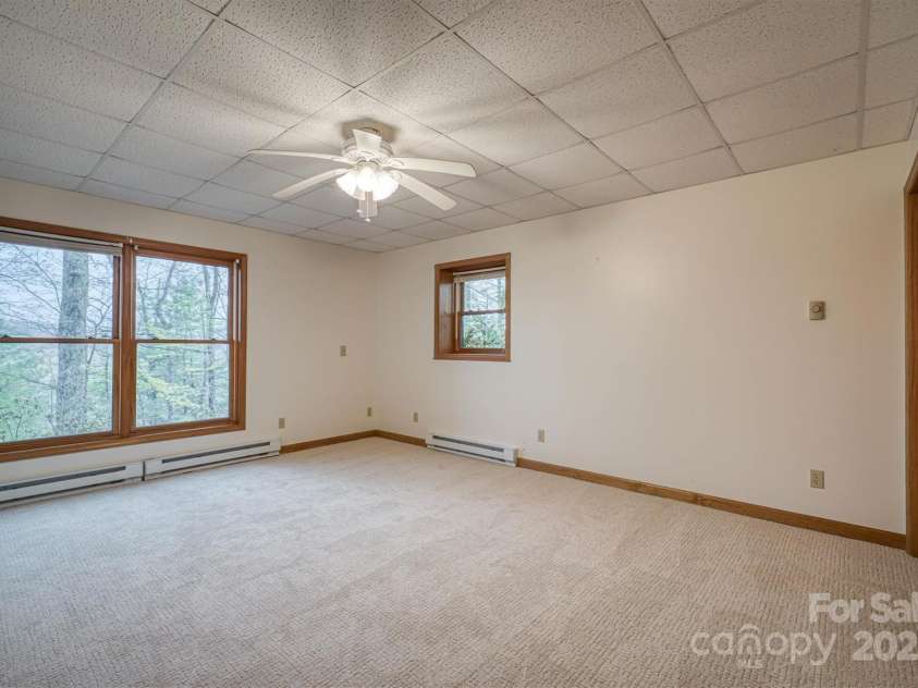 1521 Old Jonas Ridge Road, Newland, NC 28657.  MLS# CAR4253918, YatesRealty ID 11663. 