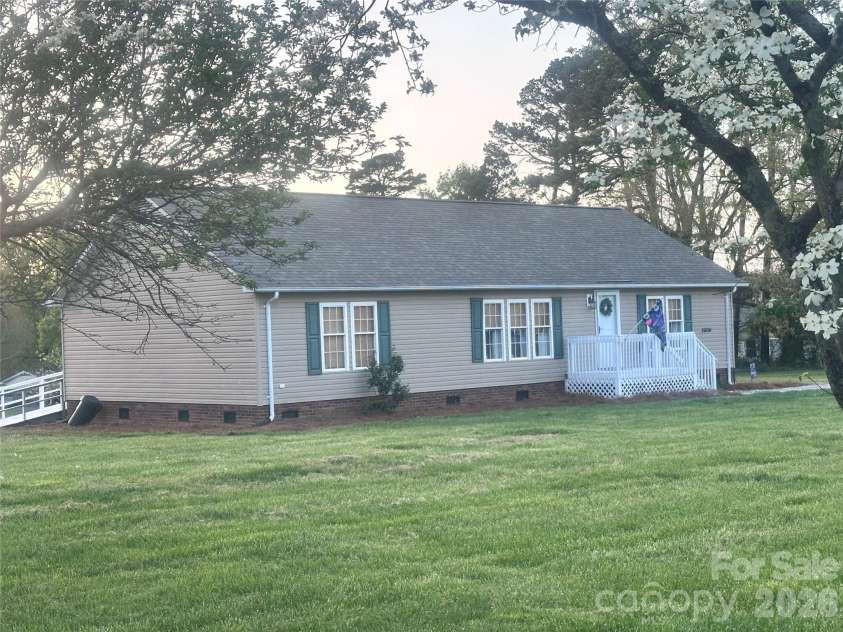26024 Hobert Road, Albemarle, NC 28001.  MLS# CAR4364507, YatesRealty ID 11663. 