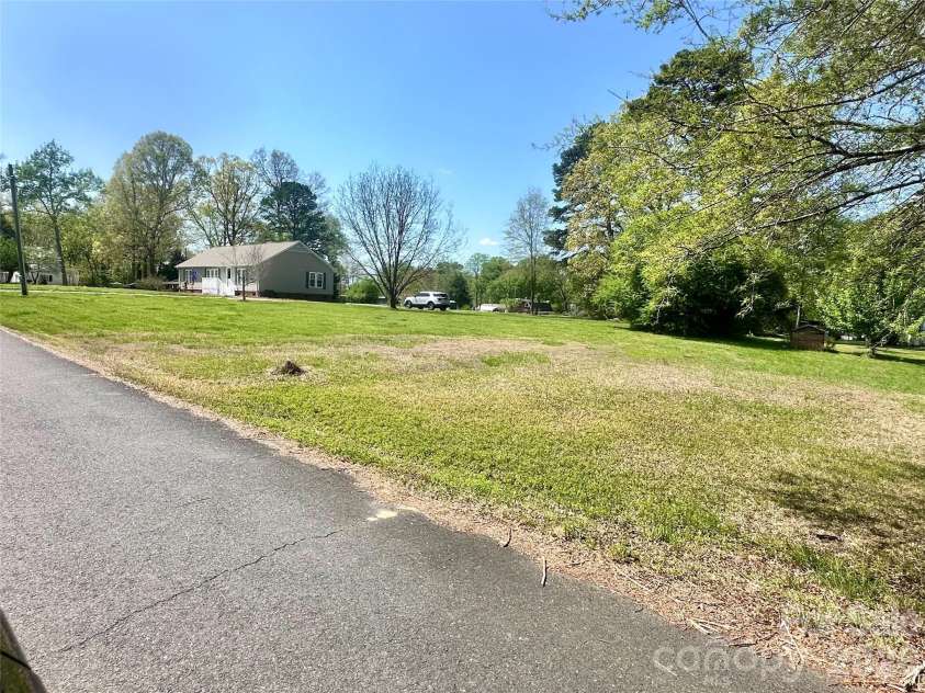 26024 Hobert Road, Albemarle, NC 28001.  MLS# CAR4364507, YatesRealty ID 11663. 